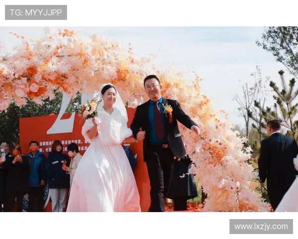 吉布斯 - 怀特科莫湖浪漫求婚 准父母喜迎人生新阶段(1)